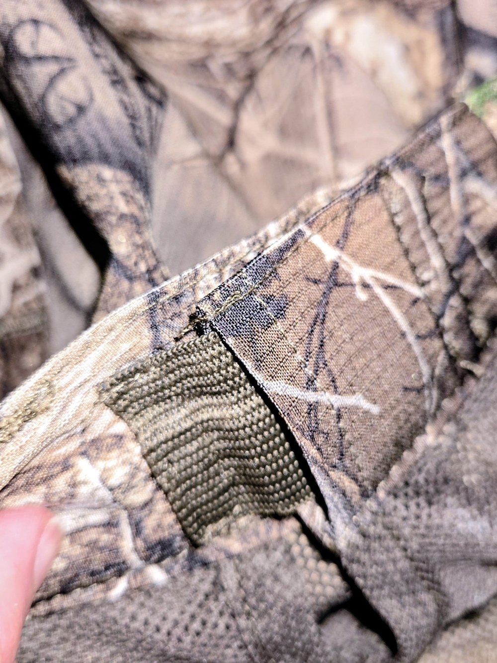 Magellan Outdoors Women's XXL Camo Roll-Up Pants - Realtree Brown/Green - Picture 12 of 16